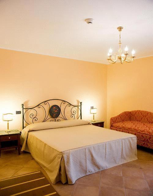 Agostiniana Hotel Santa Teresa Di Riva Bagian luar foto